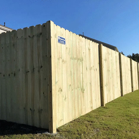 DOG-EAR PRIVACY FENCE