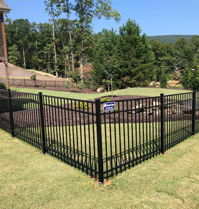 Smooth top black aluminum fencing