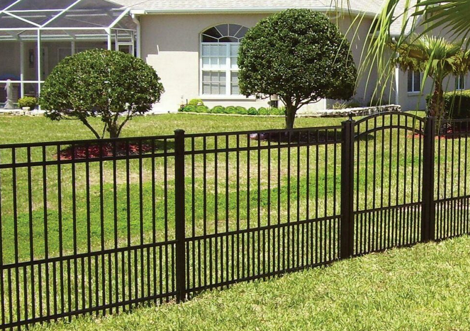 Puppy Picket Smooth Top Alum with Arched Walk Gate Smooth Top Aluminum Fence with Puppy Pickets
