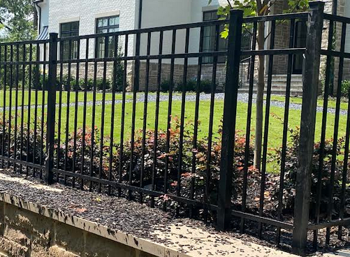 4ft Smooth Top Aluminum Fence Canton GA | Summit Fence 4ft aluminum smooth top fence installation in Canton GA by Summit Fence