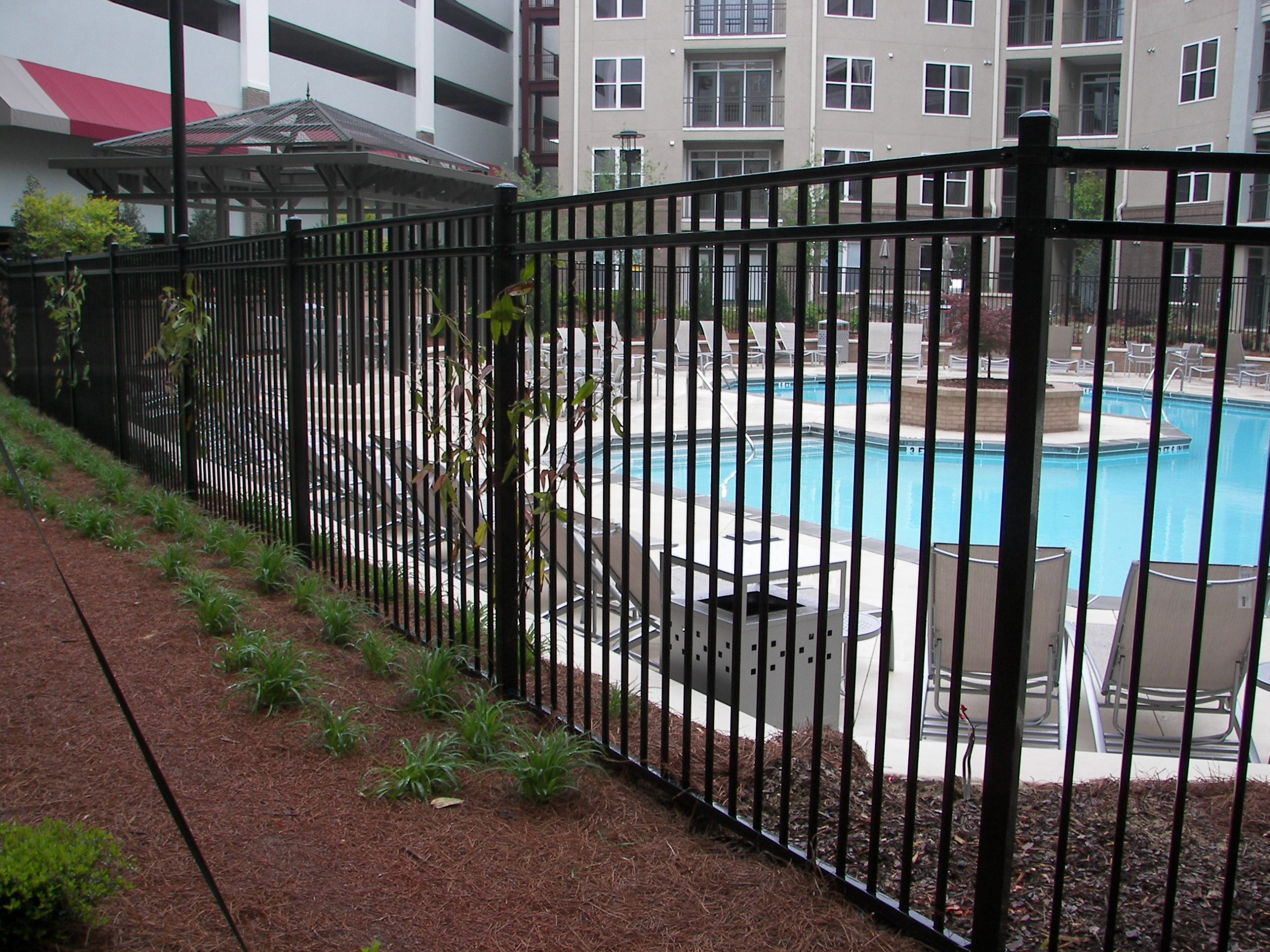 5’tall smooth top aluminum pool fence 5'tall smooth top aluminum pool fence