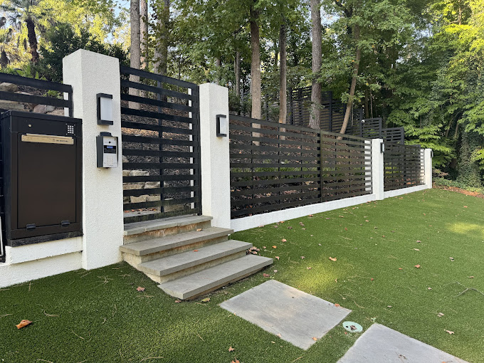 Aluminum Fence Installation Atlanta GA Aluminum fence installation at an Atlanta Georgia home